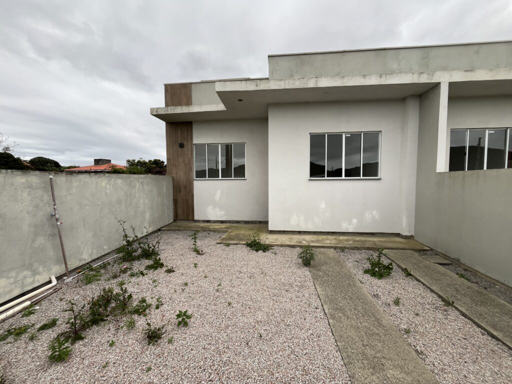 Linda Casa Geminada no Bairro Nova Brasília – Imbituba/SC — NOVA BRASILIA, NOVA BRASÍLIA/SC